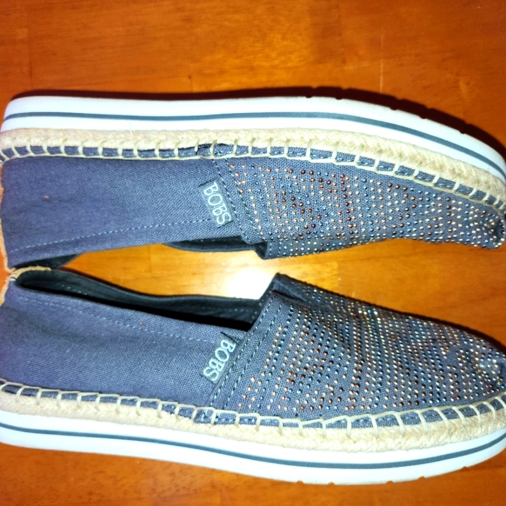 Bobs sketchers  size 7 very narrow